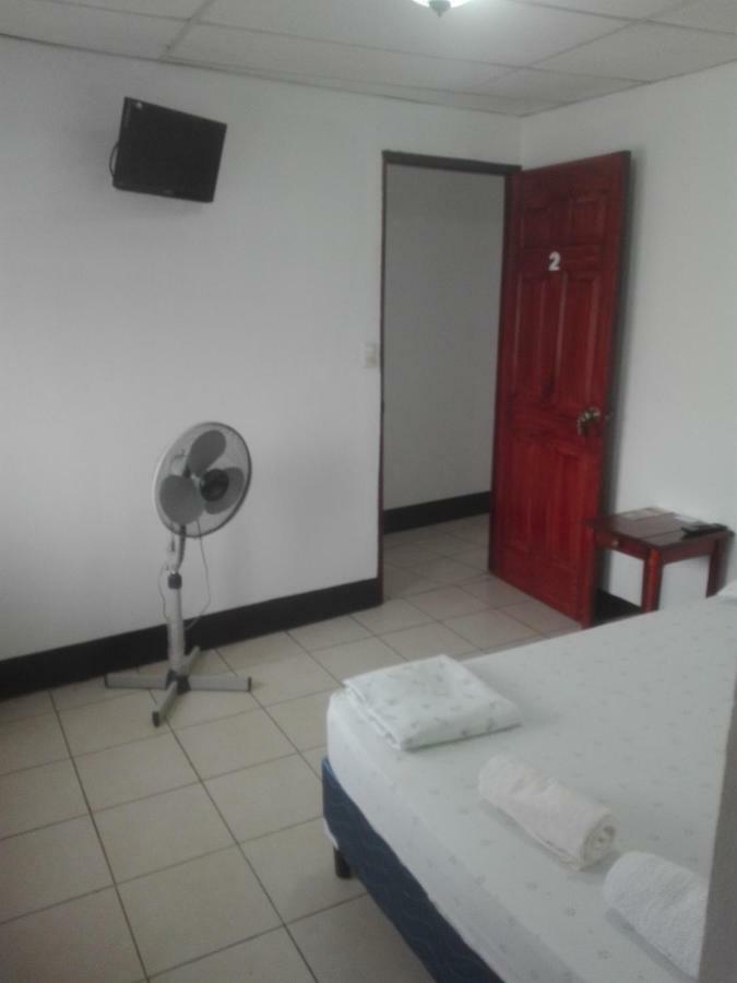 Hostal Don Frank Сан Карлос Екстериор снимка